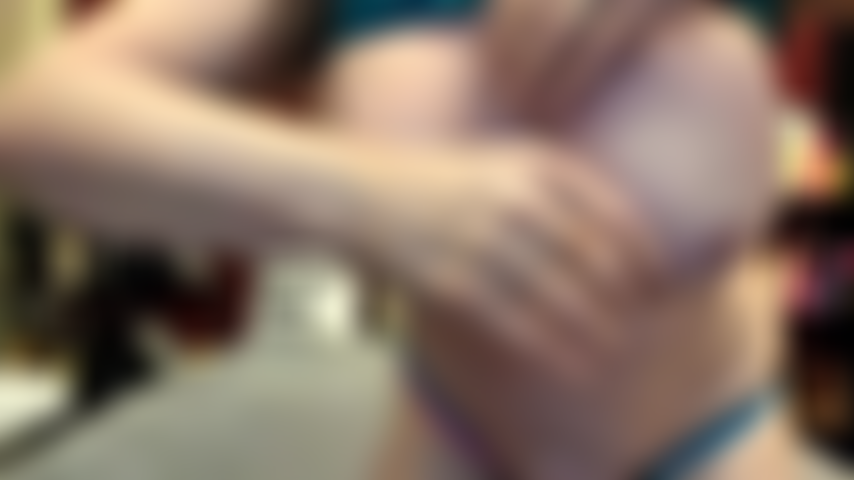 ( Gs.497) GoldieStar si esibisce nel gold show. Roleplay (chiamare tutti nella stanza per nome...) 11:01 Minuti. Grandi tette, piedi nudi, figa pelosa, gilf, grandi dildo rosa, schizzi, anale, doppia penetrazione (3/5/2022).