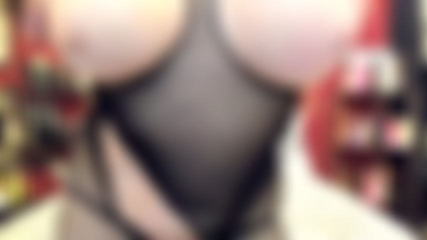 ( Gs.547) GoldieStar si esibisce nel gold show - 9 minuti. Grandi tette, body a rete, gilf, grosso dildo rosa, schizzi, figa pelosa, olio, anale, doppia penetrazione (30/04/2022).