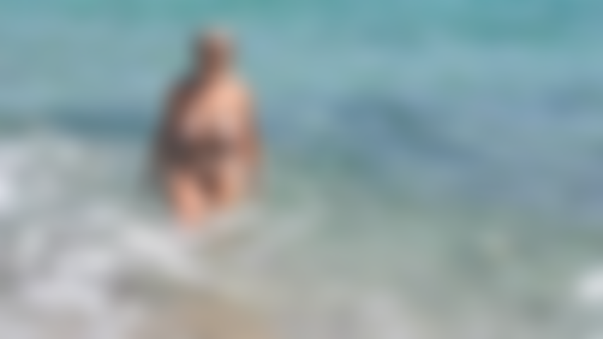 Nackt.... Strandleben.